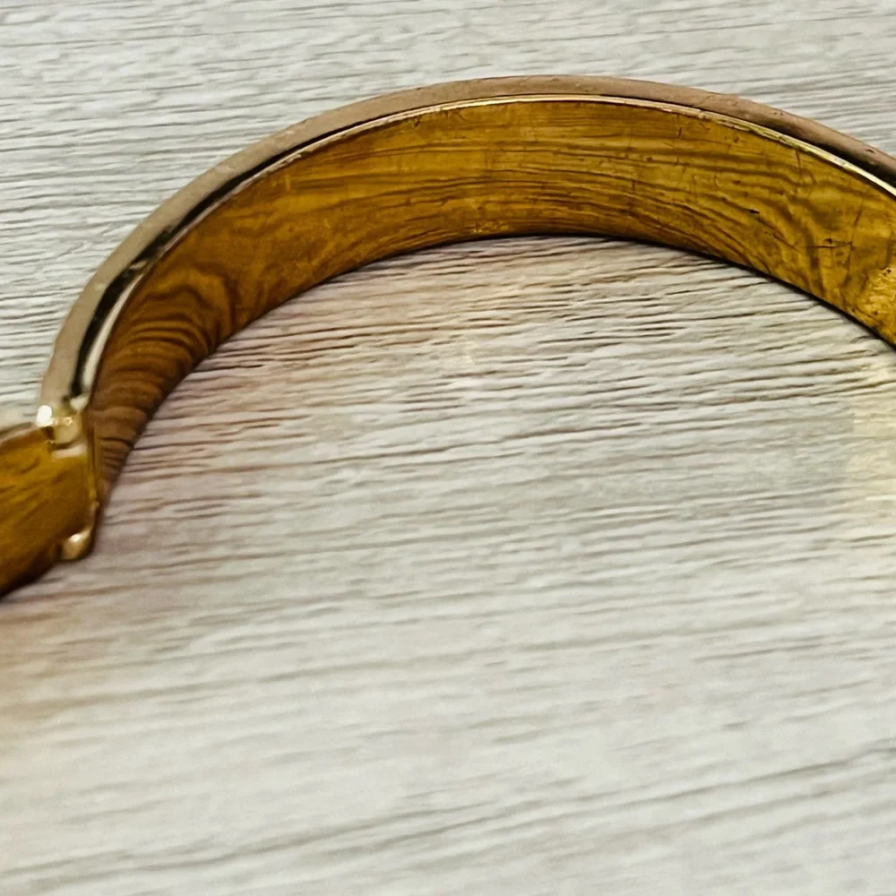 Stella & Dot Lindsay Ivory Enamel Bangle Bracelet - Picture 3 of 12